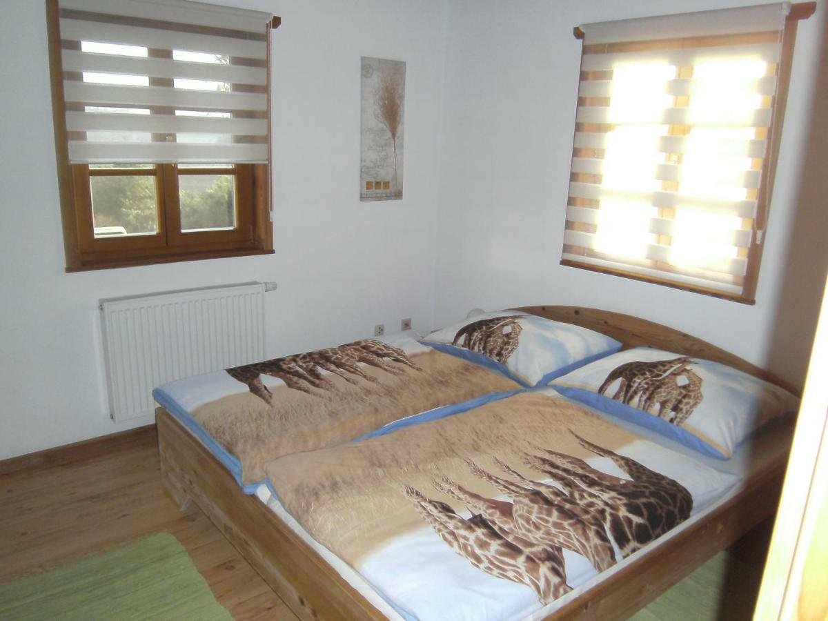 Ferienwohnung Blockhaus Familie Raidl Riegersburg Exterior foto